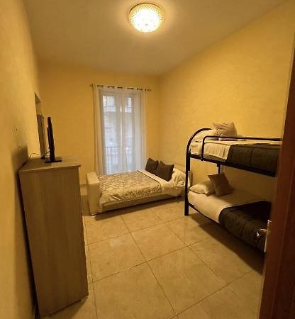 Duomo House Apartment เนเปิลส์ ภายนอก รูปภาพ